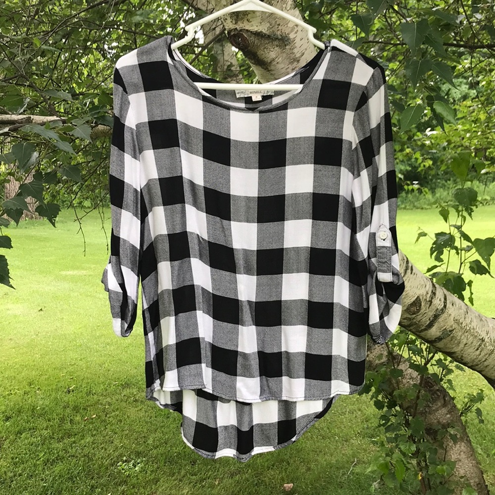 Black and White Plaid Checkered Top ✨